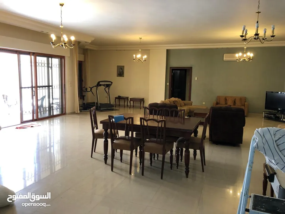 فيلا مفروشه للايجار في عبدون ( Property 40254 )-175089630
