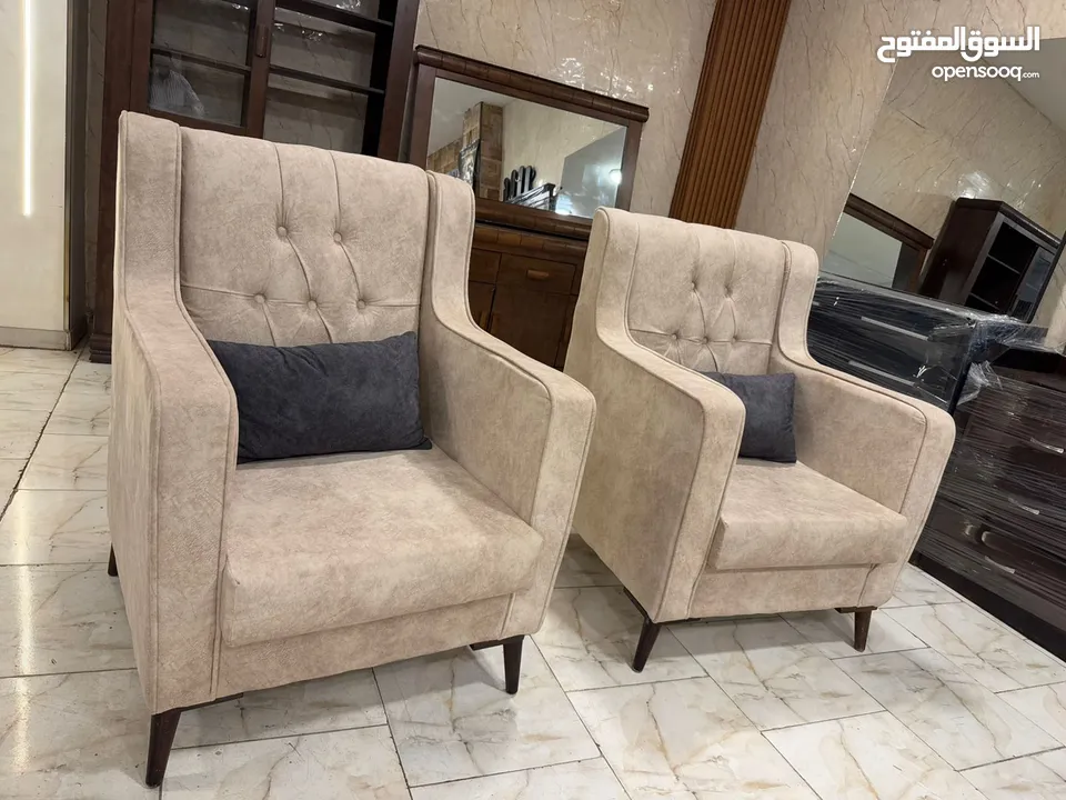 طقم كنب مع طاولات فخم جدا