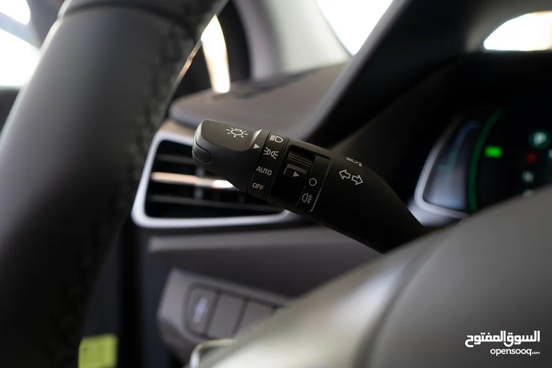 Hyundai IONIQ HYBRID  كفالة على البطارية لغاية 2029 من الوكالة عداد قليل اصلي ،بحالة الوكالة !