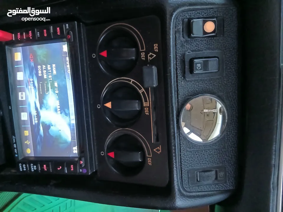مرسيدس لف 200