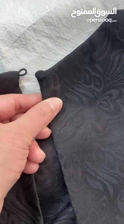 فستان سهرة أسود فخم ماركة femi9 مقاس XL ، موَرّد من أسفل ، جديد غير ملبوس .