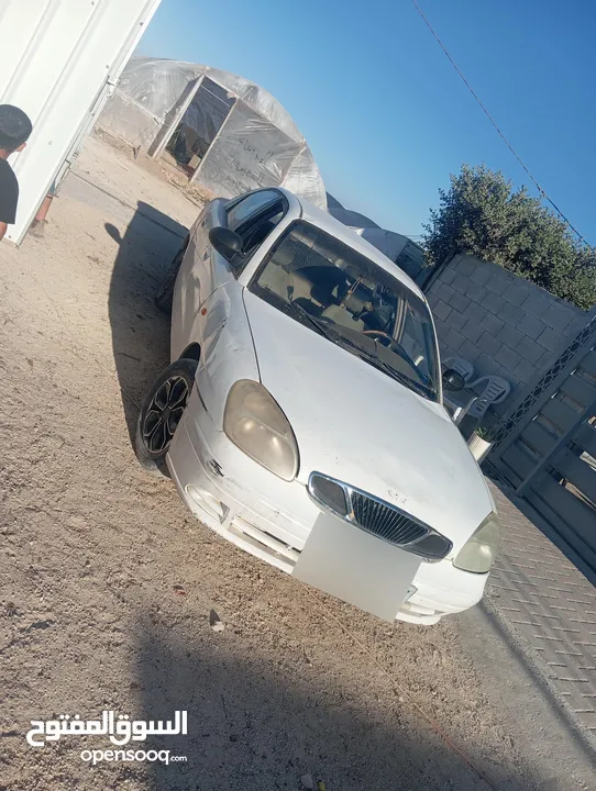 دايو نوبيرا موديل 2002 جير عادي ماطور 1600 مكسور عليها وصل ترخيص تنزل جاهز