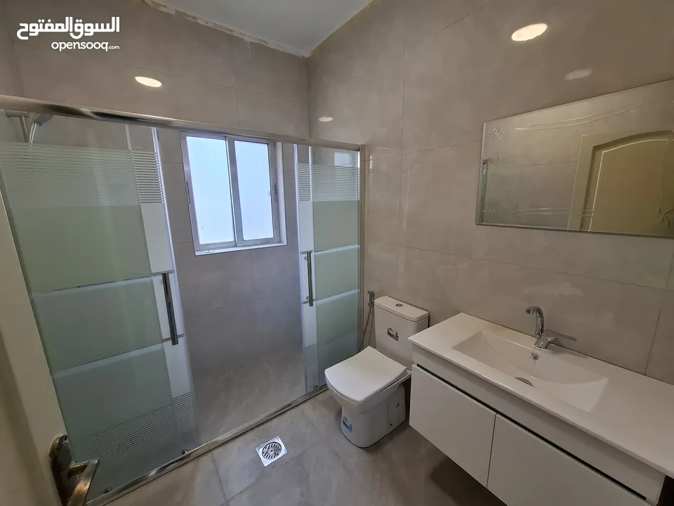 شقة غير مفروشة للإيجار ( Property 41744 )-175025490