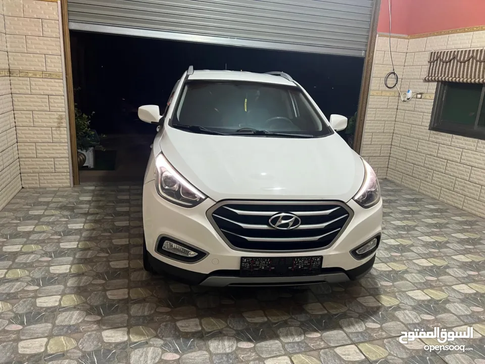 جيب توسان 2014 بوية شركة ولا غرام دهان حبة مميزة بكل تفاصيلها ايد 1 عداد حقيقي ب النايلون فعلي