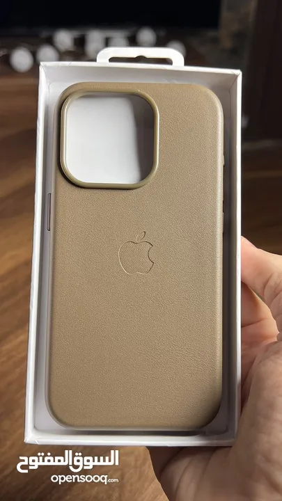 كفرات ايفون 15 جلد طبق الاصل بشعار ابل Apple مع الماق سيف