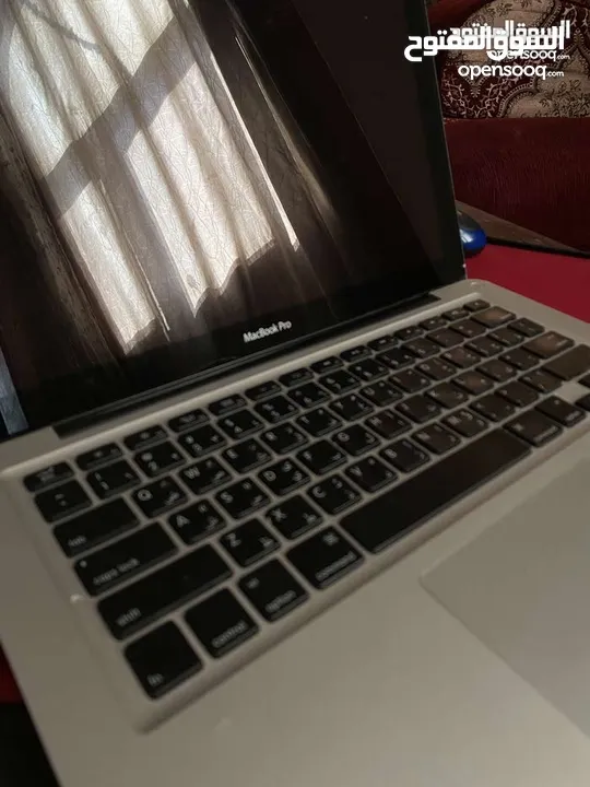 MacBook Pro (13 inch- early 2011) core i5