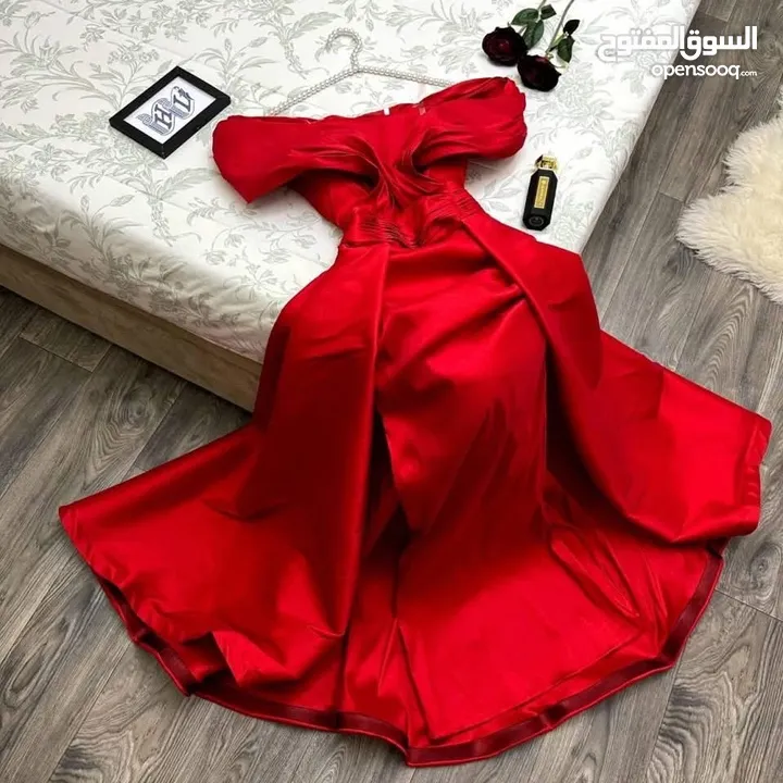 فساتين زفاف وخطوبه للبيع بسعر الجمله في عمان متوفر خدمه التوصيل لجميع المحافظات