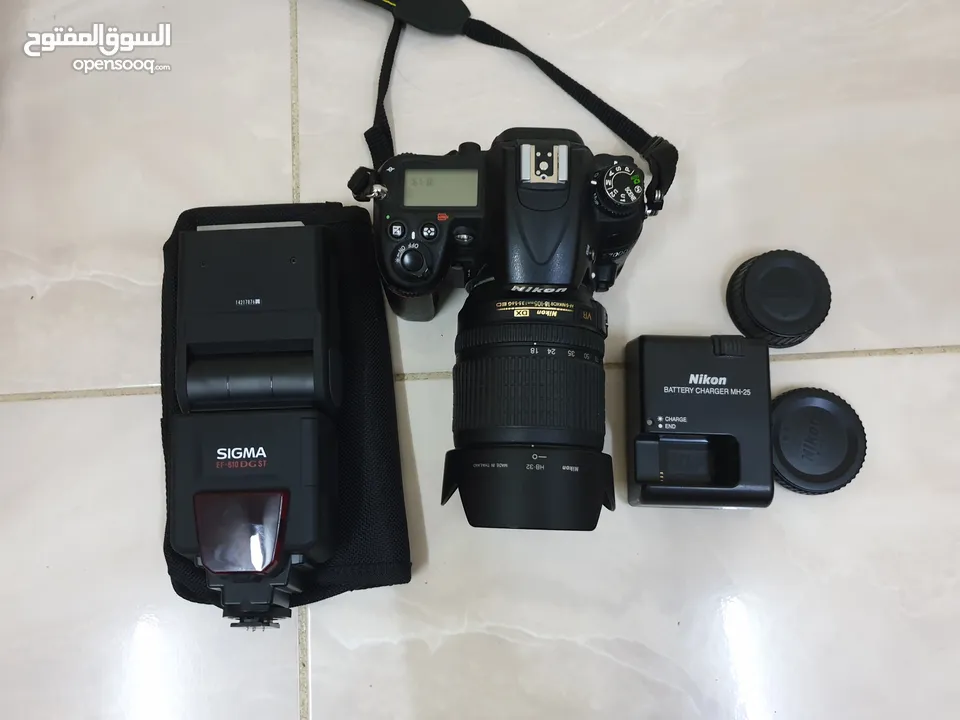 NIKON D7000 FOR SALE WITH AND FLASH