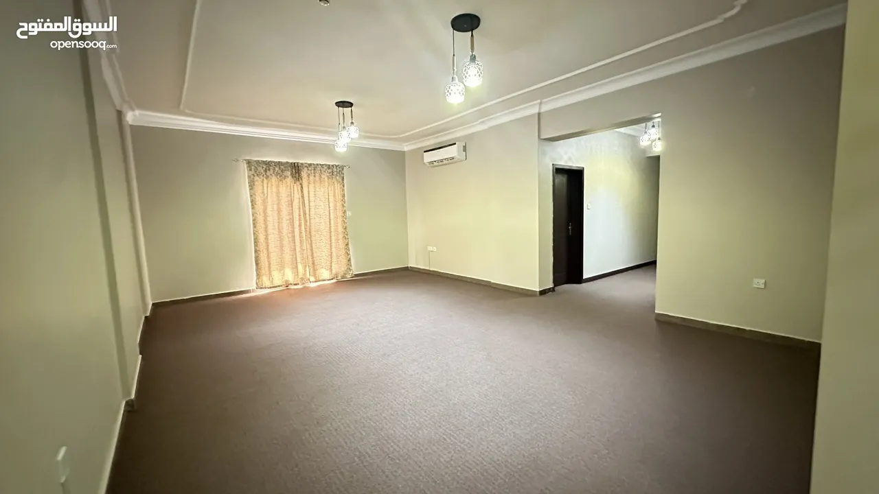 2 Bedroom Flat in Mahooz