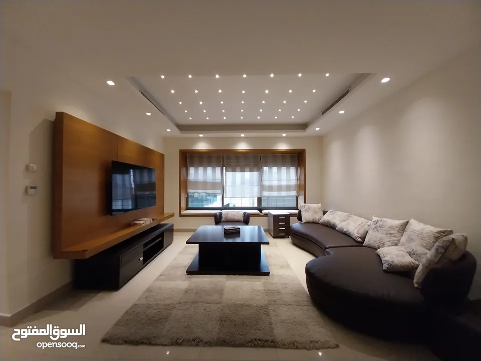 شقة للايجار في دير غبار  ( Property 35832 ) سنوي فقط