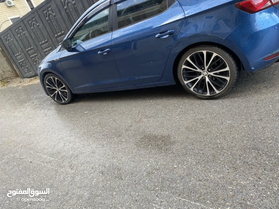 سيات ليون 2015