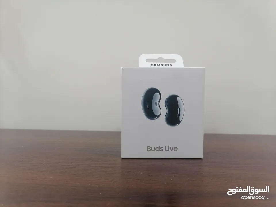 سماعه SAMSUNG Buds Live للبيع حالة الوكاله