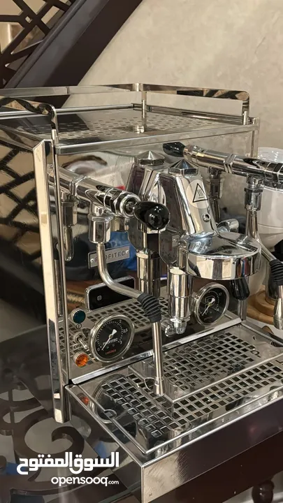 Pro 700 (UK) Espresso Coffee Machine And Niche Coffee Grinder Zero NG63