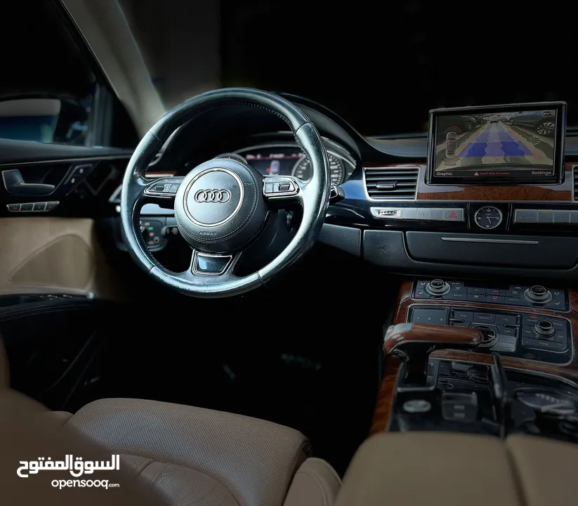 Audi A8L Quattro 2012 بحالة الوكالة قاطعة : 80000 km فقط