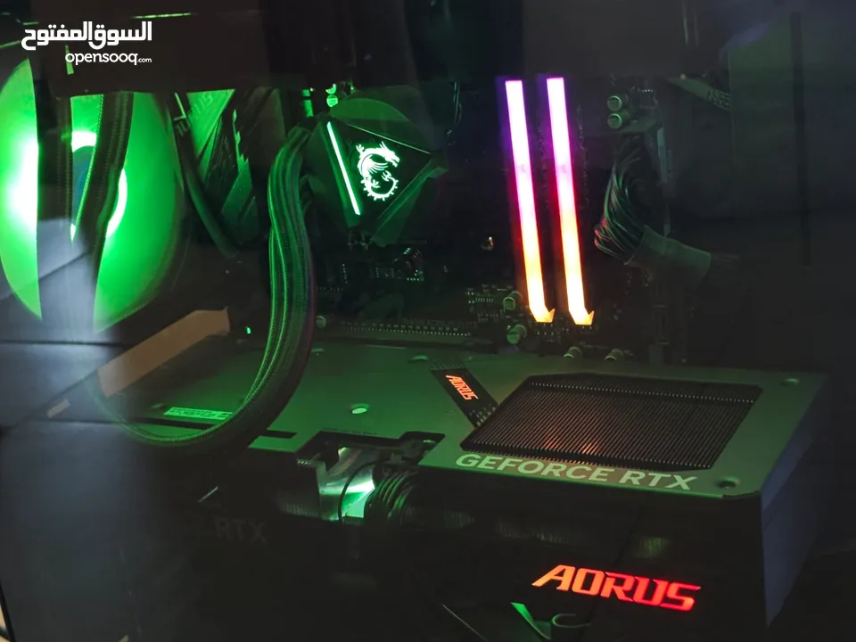 جهاز كمبيوتر مميز