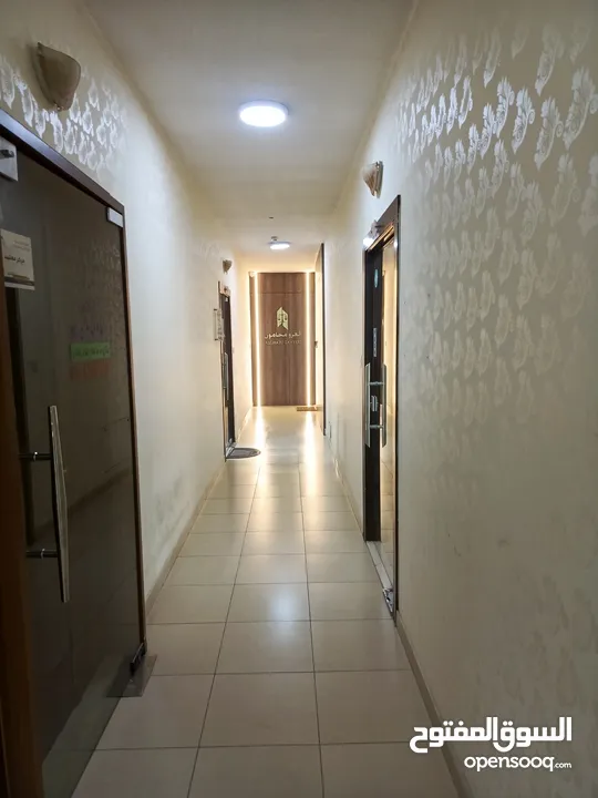 من المااك مباشرة مكتب للبيع في منطقة الشميساني