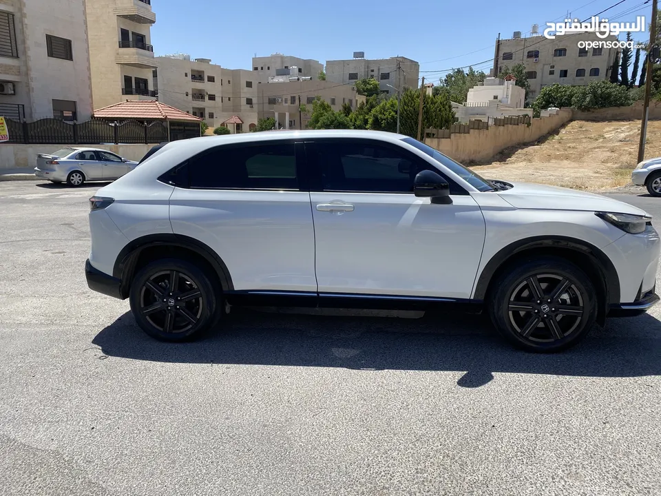 هوندا e.NS1 2023 لون ابيض