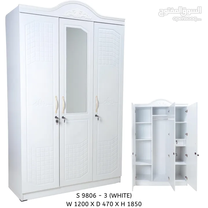 3 door cabinet