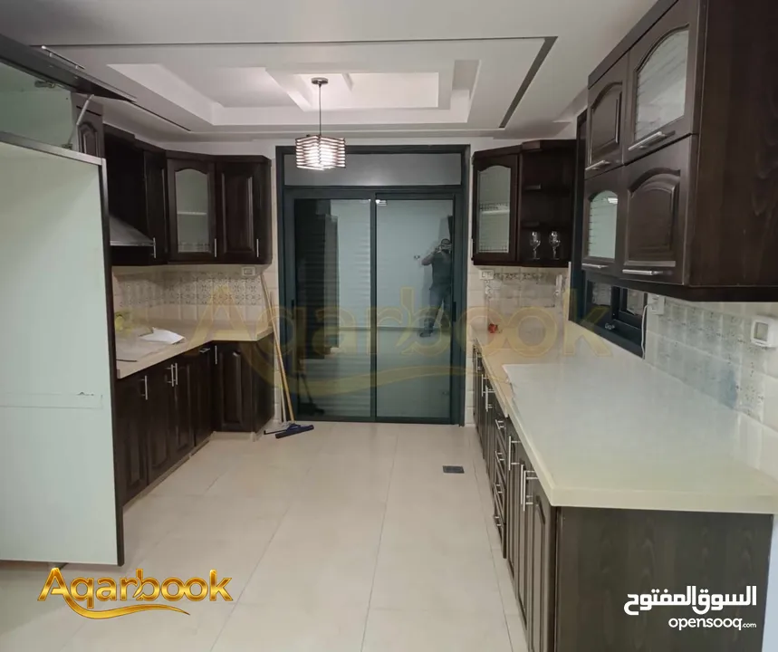 شقة للبيع في بيتونيا – بالقرب من الإسكان الفلسطيني