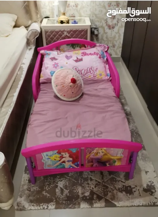 سرير بنات صغير : اثاث وغرف نوم اطفال مستعمل : أبو ظبي جزيرة الياس  (220728186)