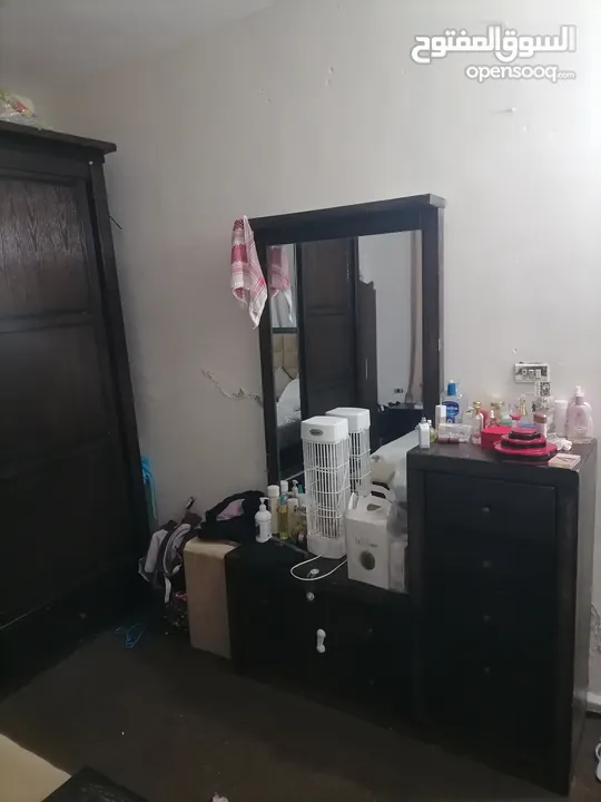 غرفة نوم تفصيل  مع الفرشه تفصيل ضغط 30سم  مع طقم كنب تفصيل  للبيع الحاله تبعتهم ممتازه  الشره يتواصل