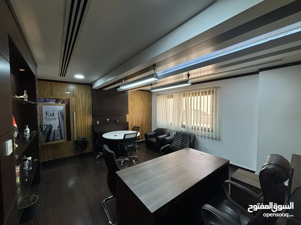 مكاتب للأيجار مع ايجاري و الخدمات مجانآ بمواقع متميزه  Office for rent with ejari and services free