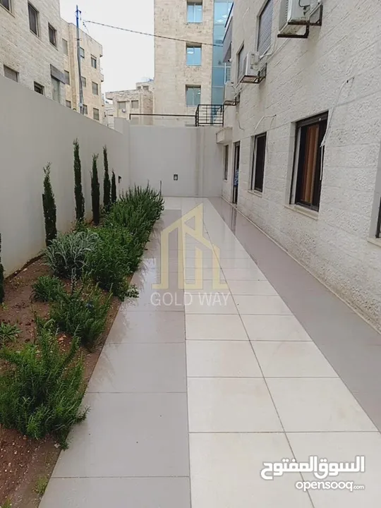 شقة شبه أرضي 270م بتشطيبات راقية في أجمل مناطق الشميساني/ ref 4032