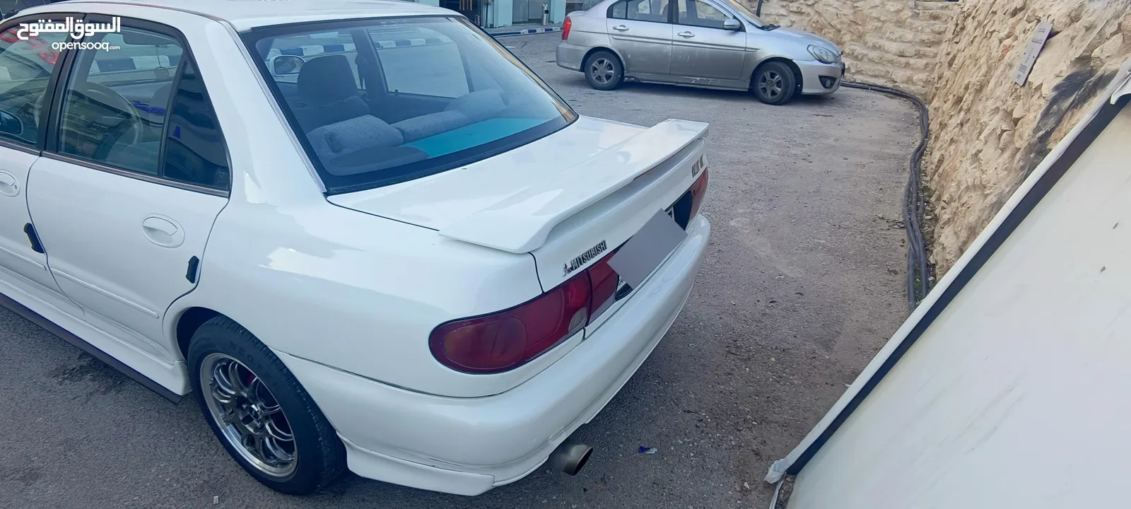 ميتسوبيشي لانسر مميزة جدا للبيع فقط