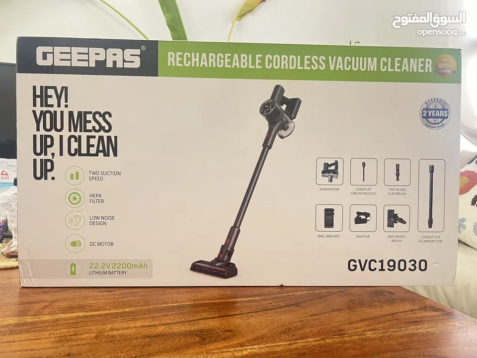 Geepas vacuum cleaner  GVC19030