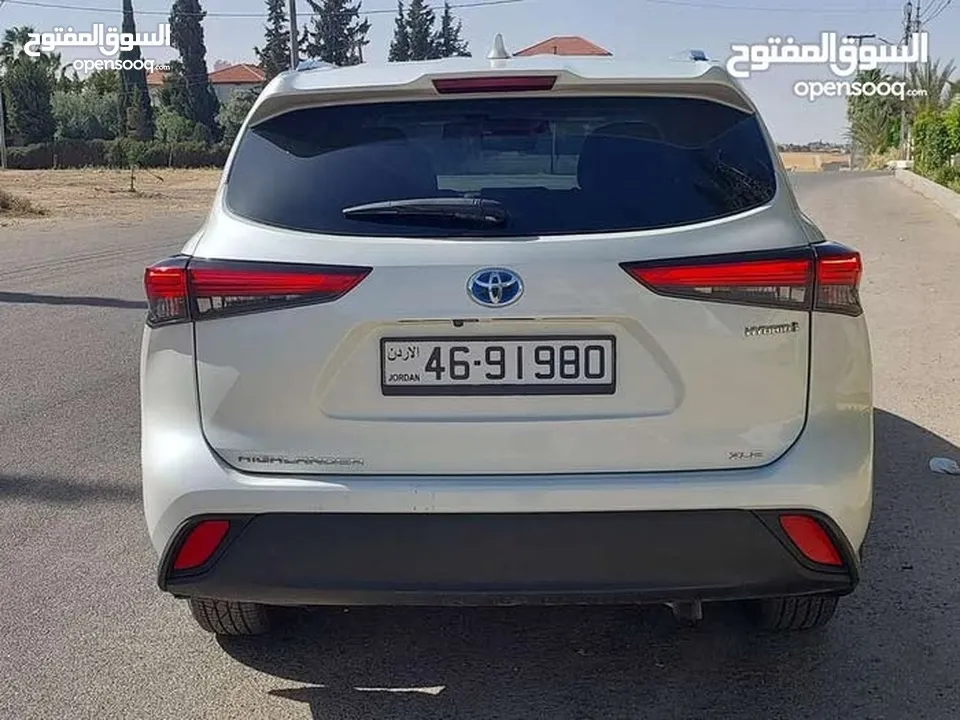 تويوتا هايلاندر 2021 فحص 2 جيد فل الفل بفتحه لون ابيض لؤلؤي بسعر مغري قابل للبدل