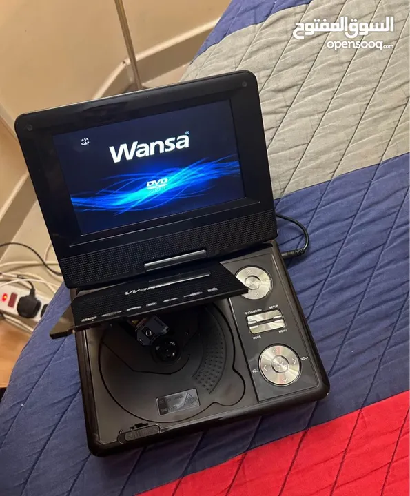 Only 10kd Portable dvd player wansa