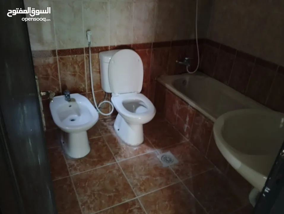 شقة فارغة - تلاع العلي - 2نوم - قرب الخدمات العامة