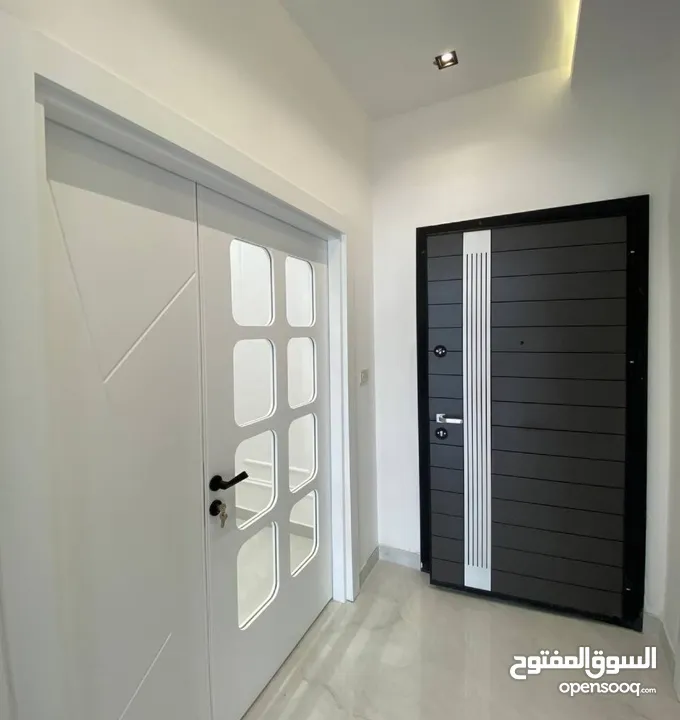اخر شقه طابق ارضي تشطيبات الفندقية في حي الصحابة منطقة فلل
