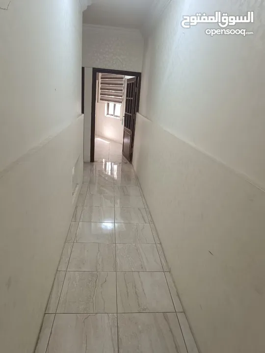 شقة مفروشة للايجار الجبيهة شهري او سنوي قرب جامعة الأميرة سمية  الجامعة الاردنية التعليم العالي
