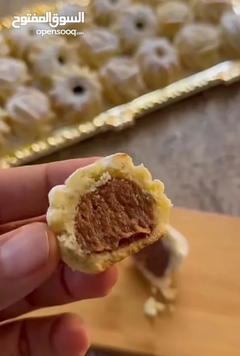 معمول تمر فستق حلبي وجوز قلب