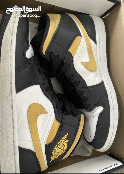 Air Jordan 1 Mid "White/Pollen/Black" sneakers original 100%