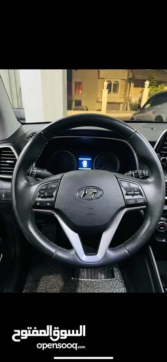 Hyundai Tucson بويه شركة اوتوماتيك 2000 ديزل عداد 85 يد 1   5 عدسات led  هوك  رادارات