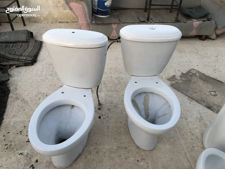 فرنجي عدد 2 +مغسلة مستعمل نظيفات دون كسر مثل ما أنت شايف بالصور