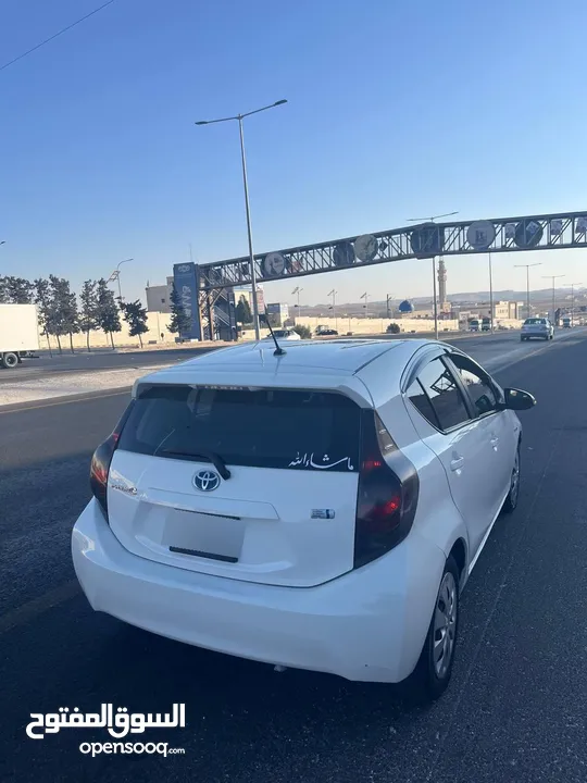 TOYOTA PRIUS C 2014