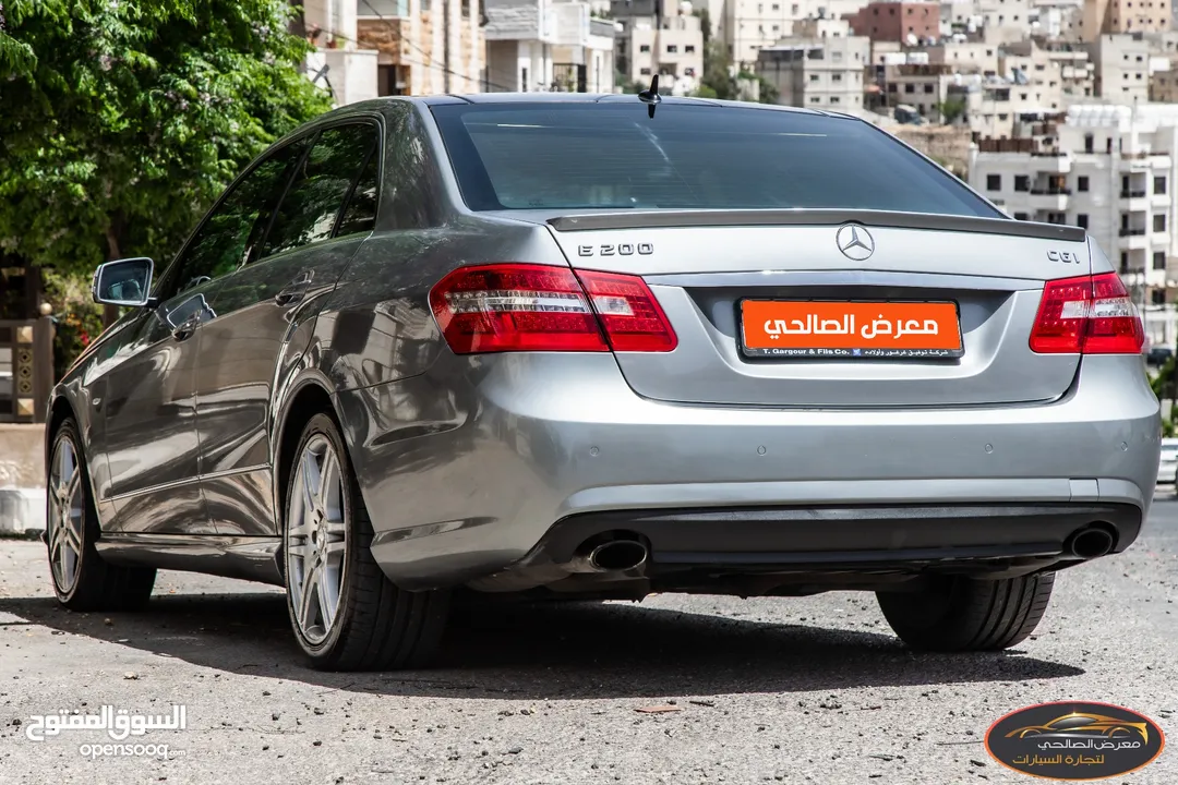 Mercedes E200 2010 Avantgarde Amg kit   السيارة وارد الشركة و قطعت مسافة 174,000 كم فقط