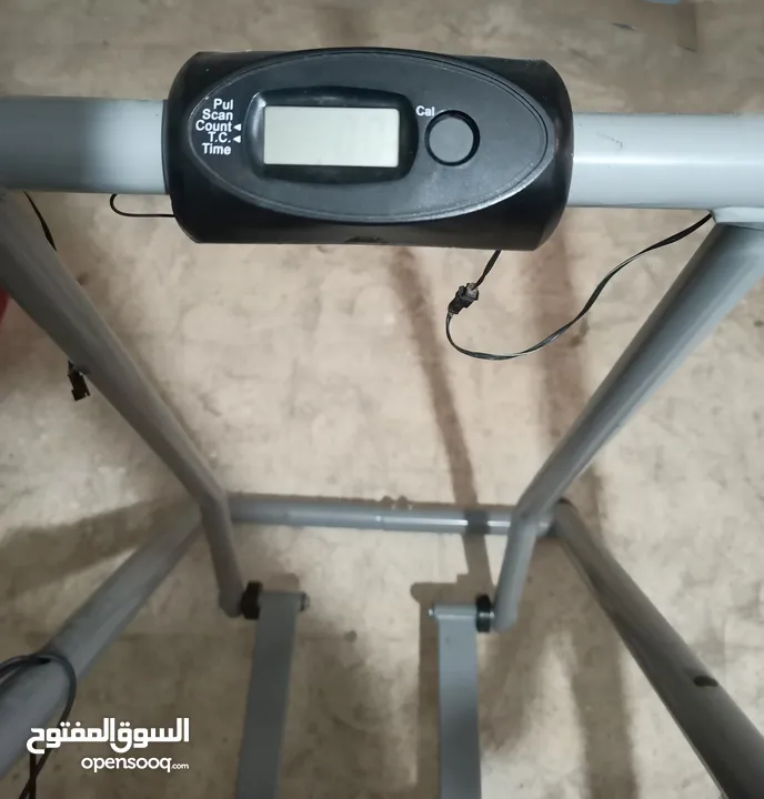 جهاز الغزال الطائر الرياضي مستعمل توب نظافه بسعر 30 دينار نهائي  الموقع ابو نصير للتنحيف والشد