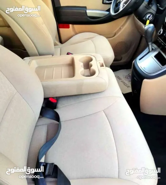 تأجير باصات حديثة 9 و12 مقعد Vip اوتوماتيك بدون تأمين نقدي باص للأيجار