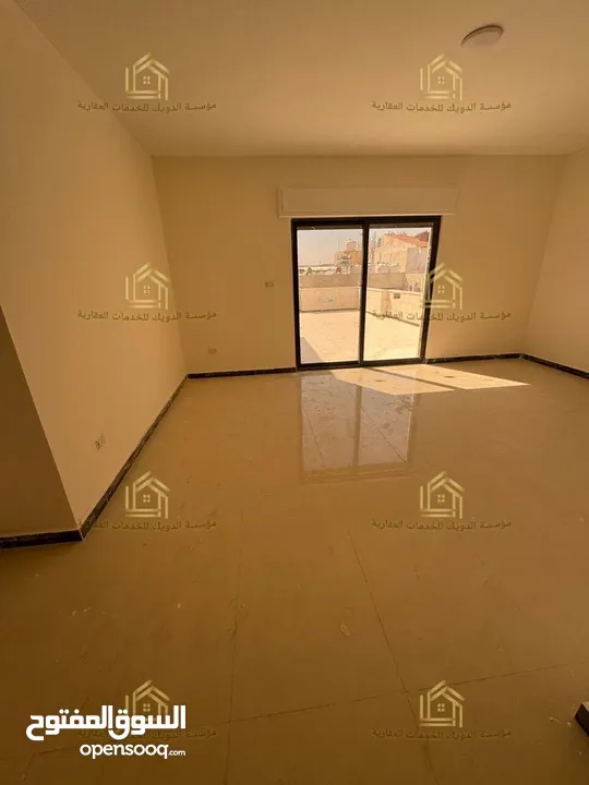 روف جديد لم يسكن مع ترسات بإطلالــــه بانوراما