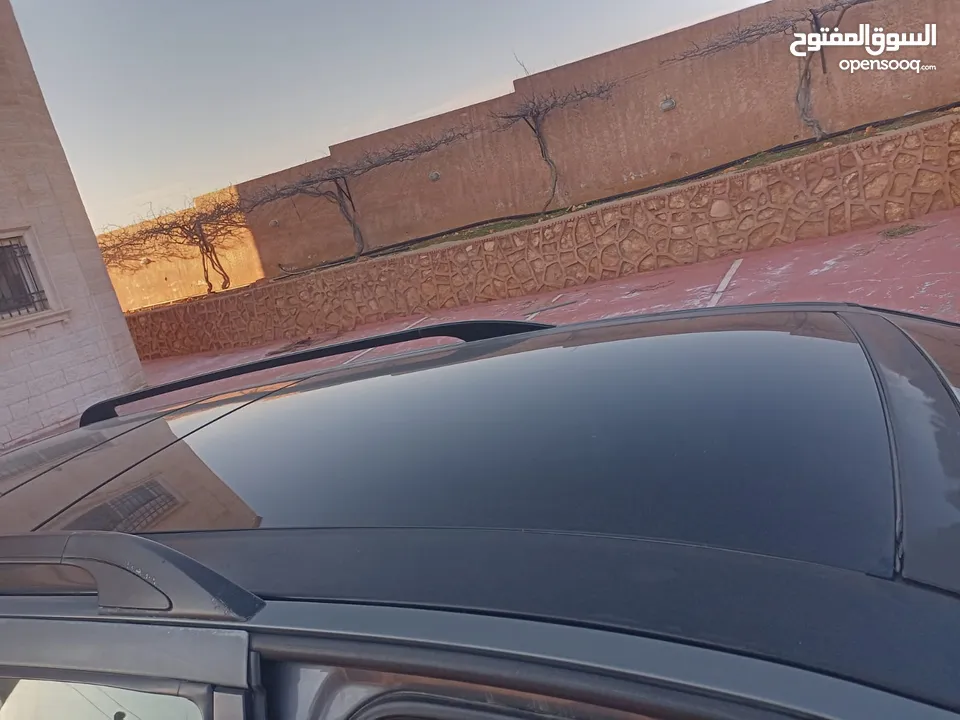 كاديلاك موديل 2004 بحالة الوكاله مرخصة لشهر 12 ماتور جديد بيان جمركي ما نزل ع رخصه لسه