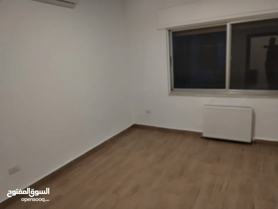 شقة فارغة للإيجار في عبدون - REF: 14542