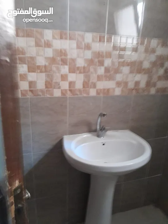 شقة للبيع في ضاحية الحاج حسن