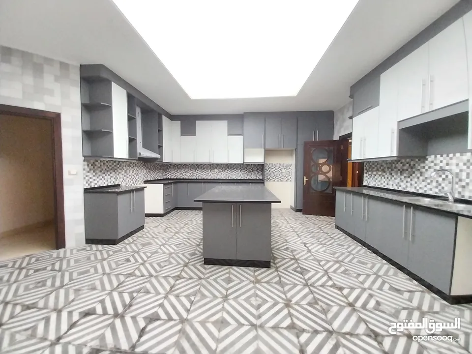شقة للايجار في عبدون  ( Property 34364 )-175072381