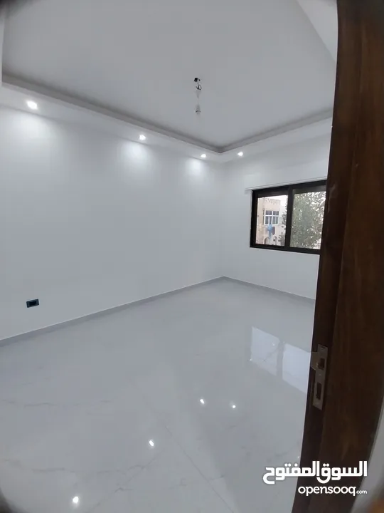 في ارقى مناطق الجاردنز 90م شقة سكنيه و استثمارية