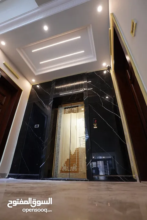 شقه مميزه للبيع بعد المدارس العالميه طريق المطار مباشره بسعر مغري تشطيب سوبر ديلوكس
