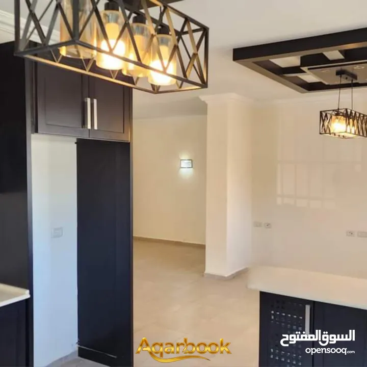 شقة غير مفروشة للايجار  المصايف - بالقرب من سوبر ماركت بيروت